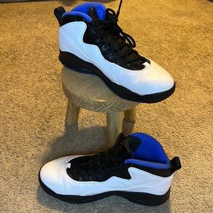 MENS JORDANS - Size 8.5